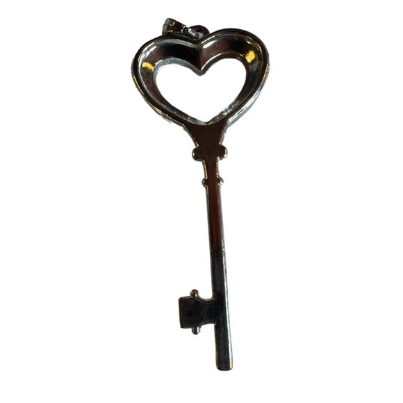 Silver Key To My Heart Pendant Necklace Charm - Picture 5 of 12